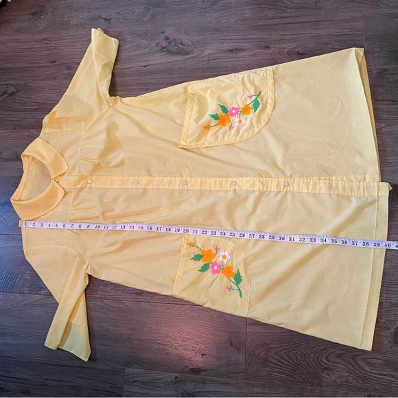 Vintage House Dress handmade with embroidery - Picture 7 of 11